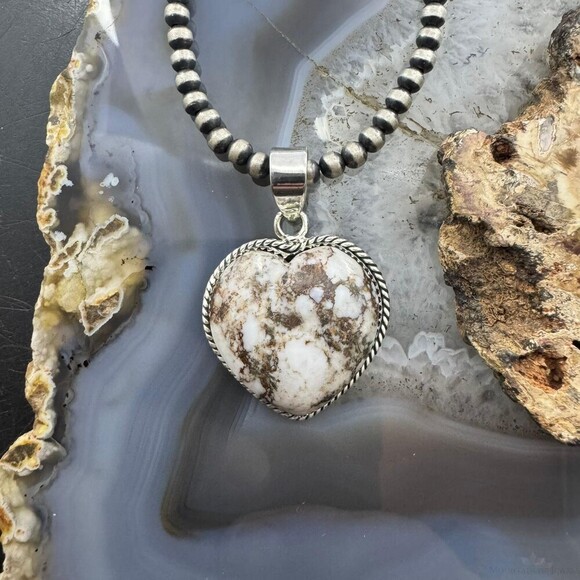 Sterling Silver Southwestern Style Wild Horse Heart Shape Pendant For Women - Picture 2 of 10